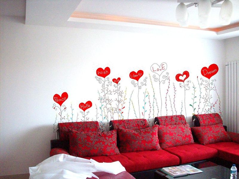 客厅墙体彩绘能够让我们的空间更有特点